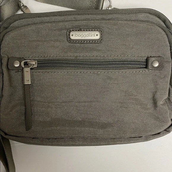 Baggallini Charcoal Messenger Bag - Picture 2 of 14
